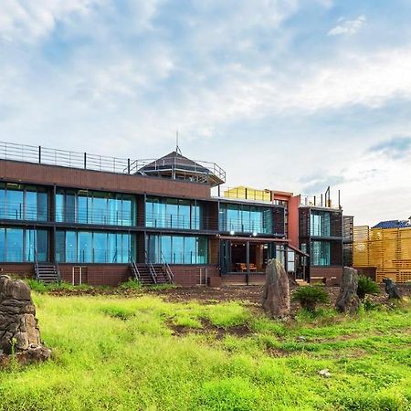 Castle Pool Resort Jeju Exterior foto